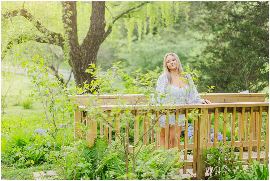 Spring at Historic Tuckahoe Senior Session | country senior pictures