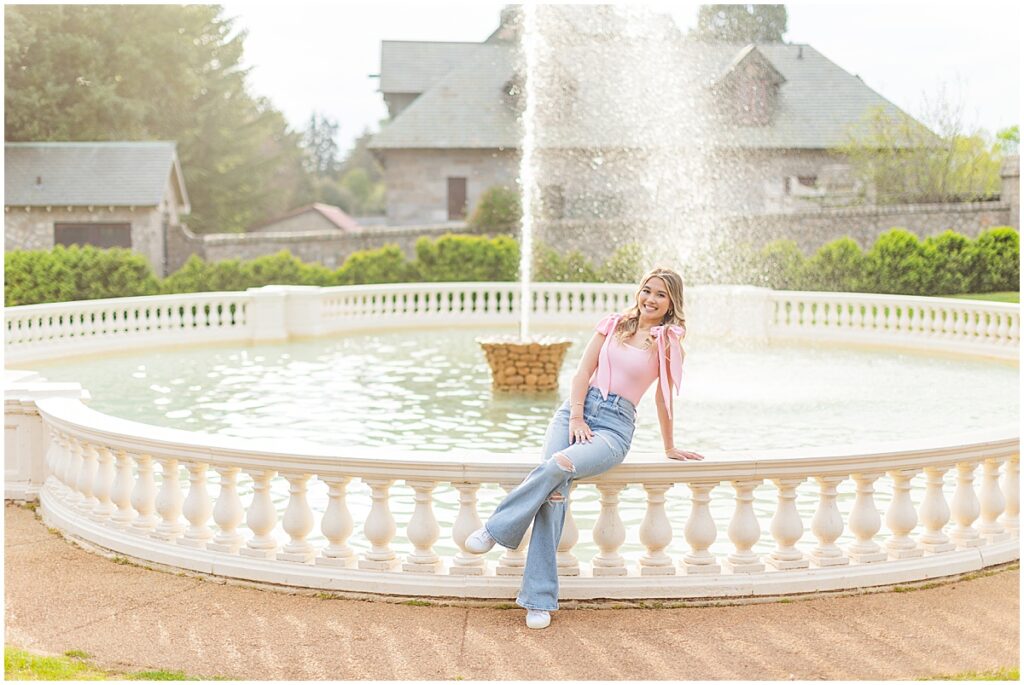 Girlie Spring Senior Session at Maymont Park