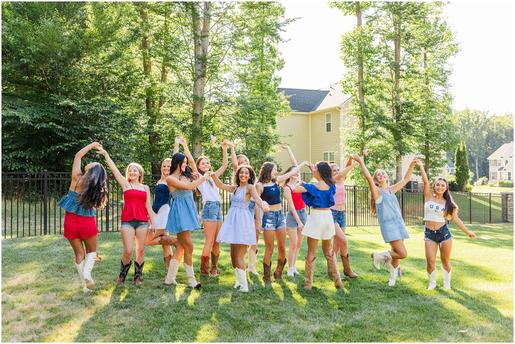 Full team photo - 4th of July photoshoot - Virginia senior photographer