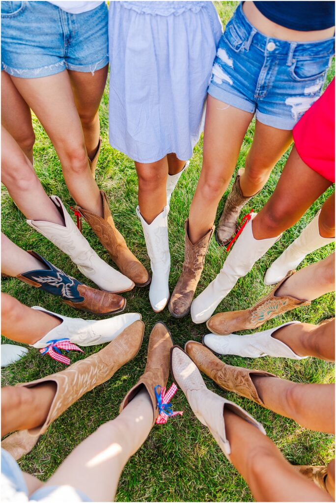 Full team photo - 4th of July photoshoot - Virginia senior photographer