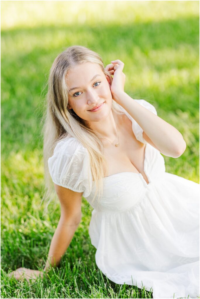 country senior pictures on a farm