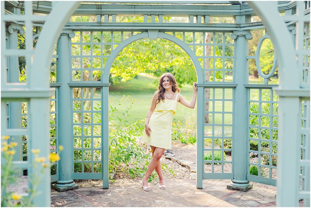 Senior photos at Airlie Hotel in Warrenton, VA | Virginia senior photographer