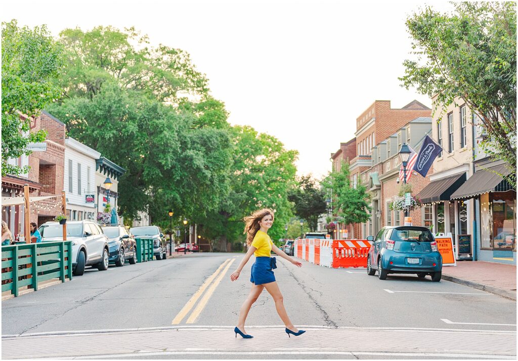 Historic downtown Warrenton, VA senior photos | Virginia senior photographer