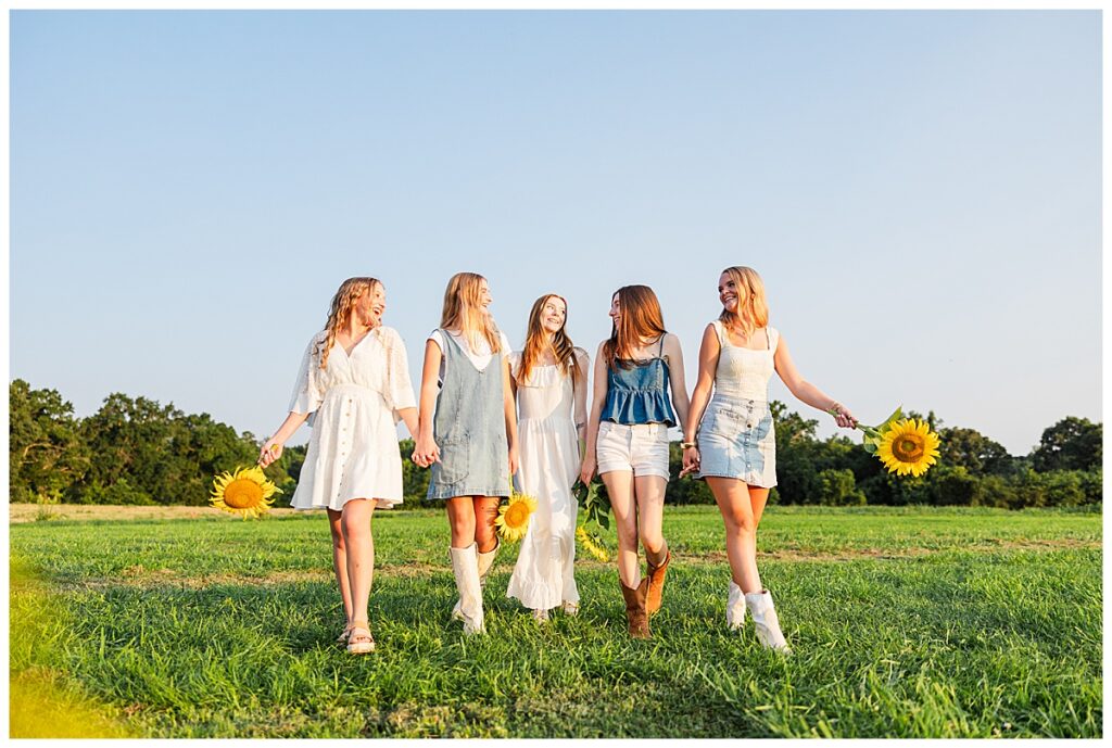 sunflowers at Chesterfield Berry Farm  | Richmond senior photographer