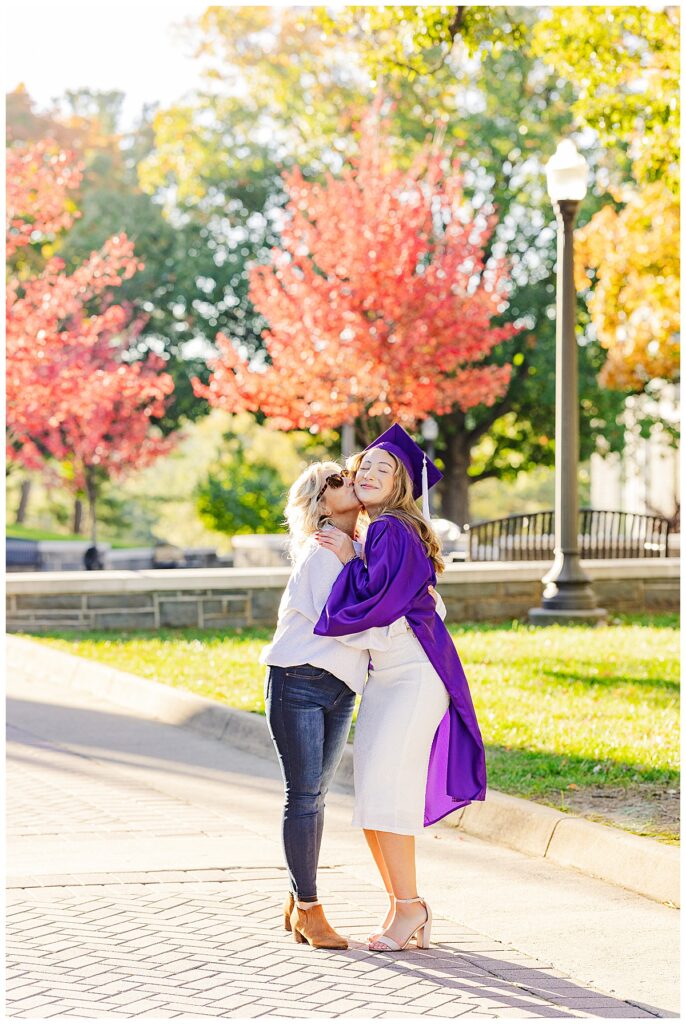 morning grad session at JMU | JMU senior photographer