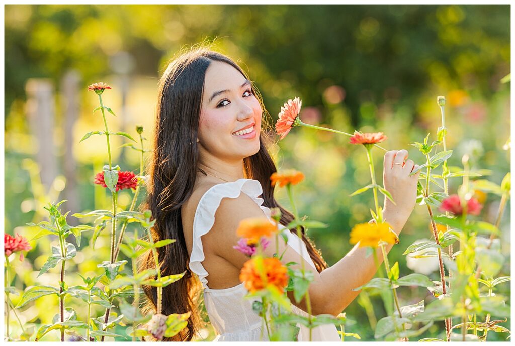 fall senior portraits at historic tuckahoe