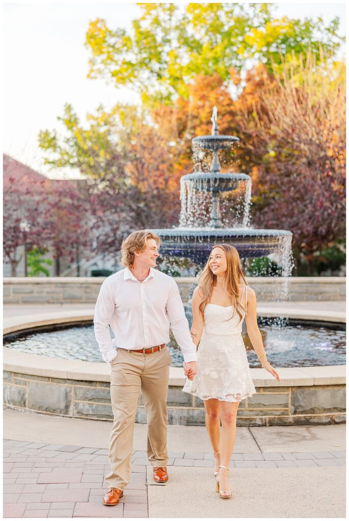 fall grad photos at James Madison University | JMU grad photographer