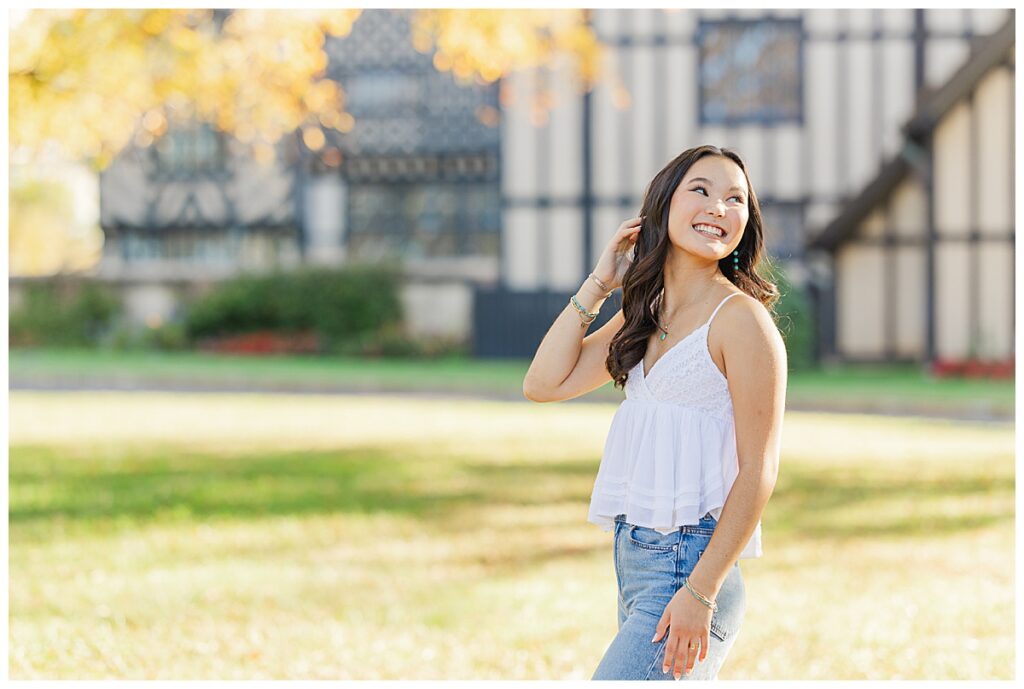 senior session at Agecroft Hall | Richmond senior photographer