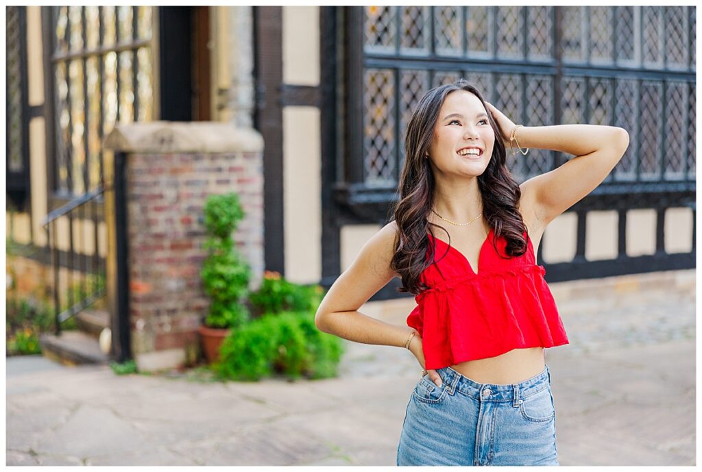 senior session at Agecroft Hall | Richmond senior photographer