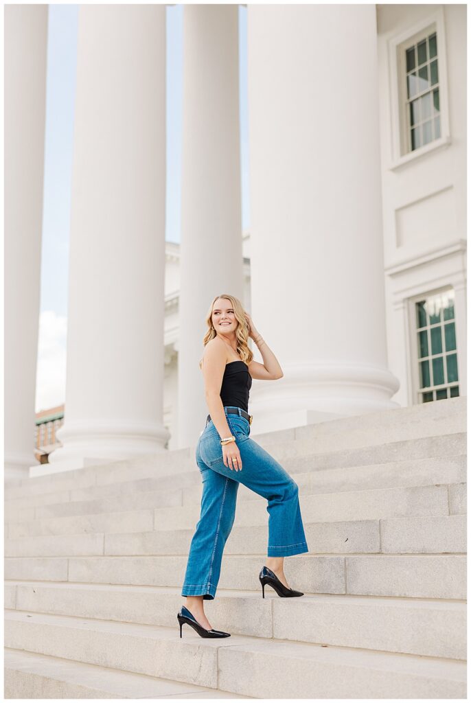 city chic senior session at the Capitol building in downtown Richmond