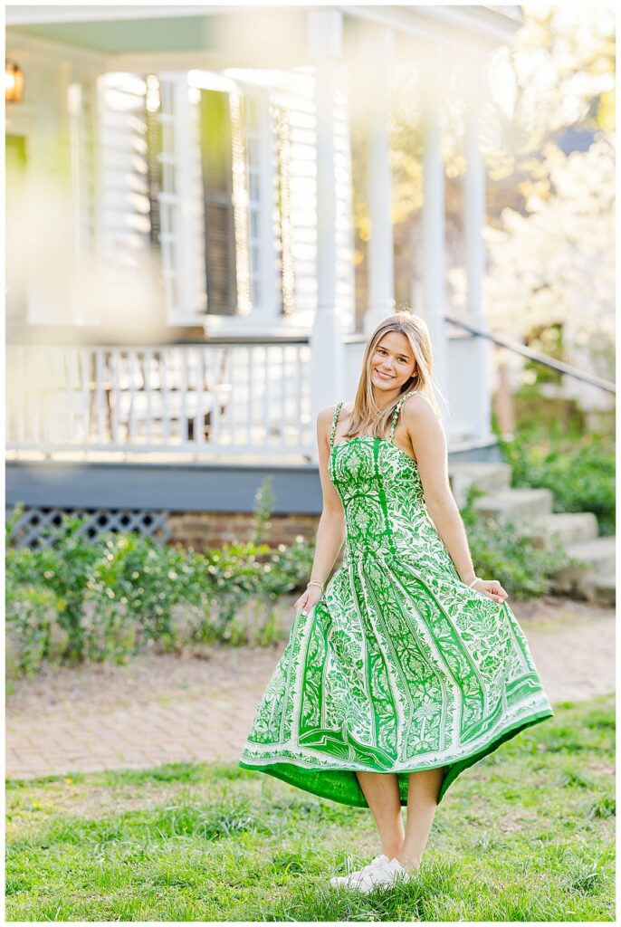 spring senior pictures | St. Catherine's senior photographer