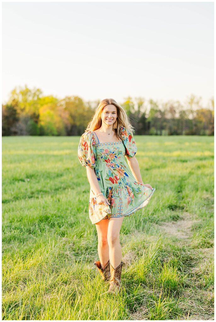 sunset senior pictures in Farm Rio dress at Historic Tuckahoe