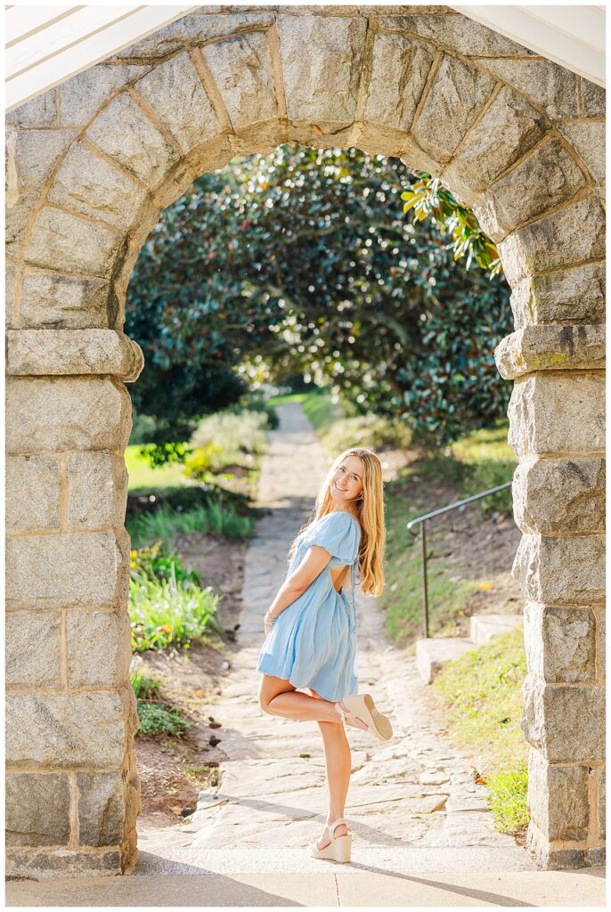 girlie senior session at Maymont with Mechanicsville High School senior, Natalie