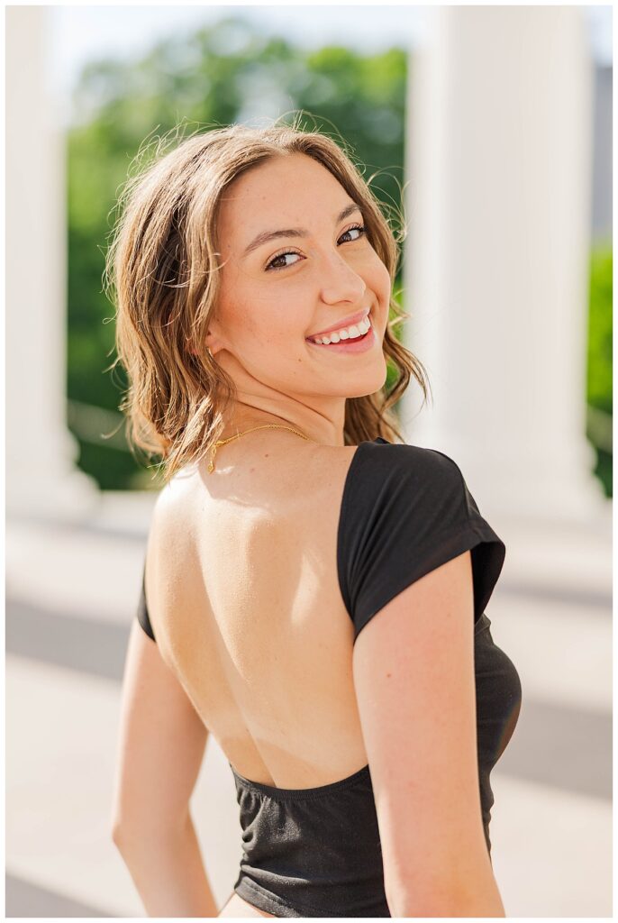 senior pictures at the Richmond capitol building