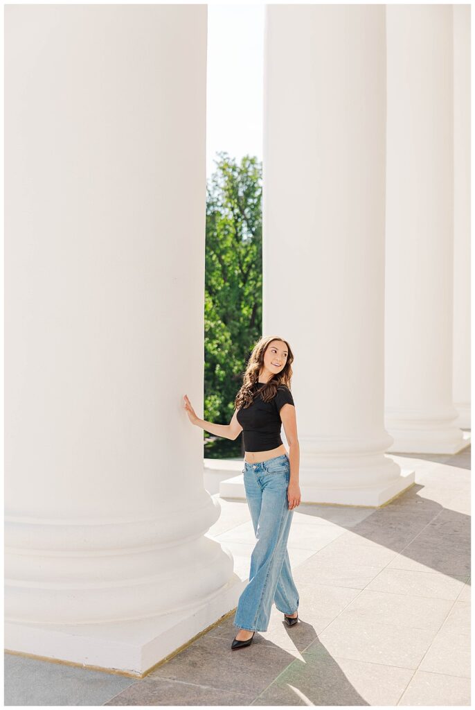 senior pictures at the Richmond capitol building
