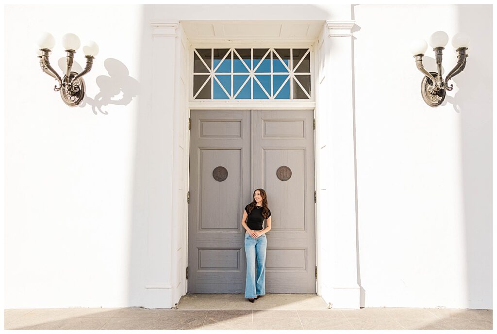 senior pictures at the Richmond capitol building