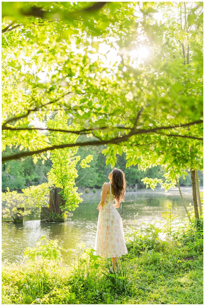 senior pictures at the Low Line in Richmond, VA | Richmond senior photographer