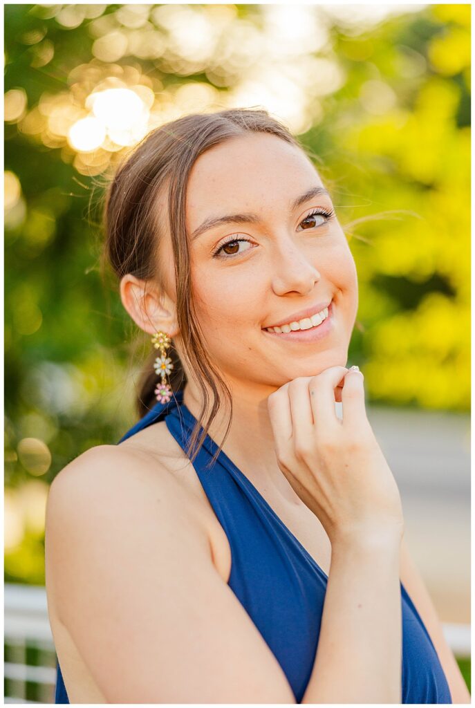 city chic senior pictures in downtown Richmond | Richmond senior photographer