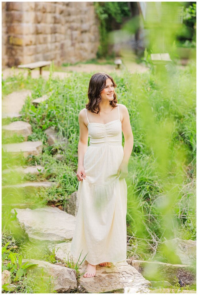 Spring senior session on Brown's Island 