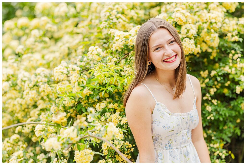 spring senior session at Maymont | Richmond senior photographer