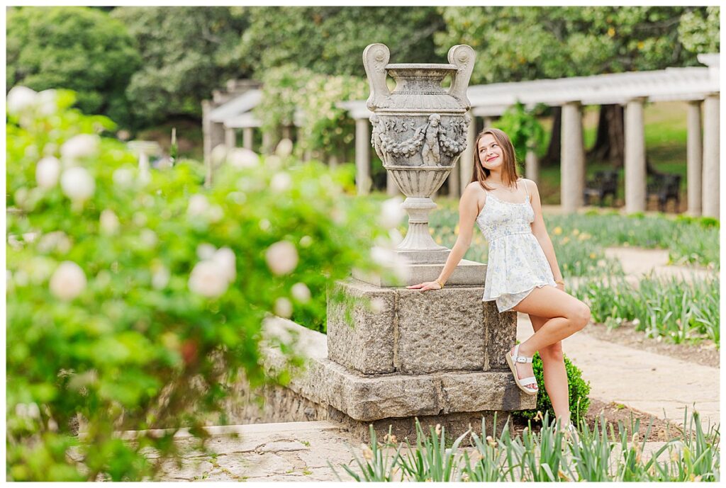 spring senior session at Maymont | Richmond senior photographer