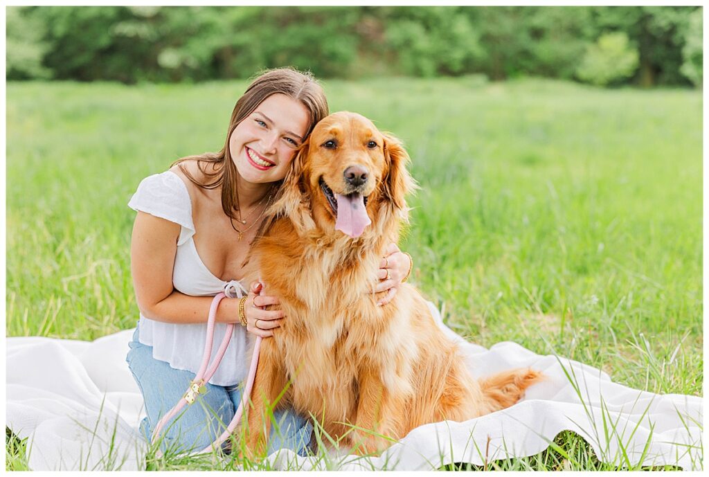 senior session with golden retriever |  virginia senior photographer