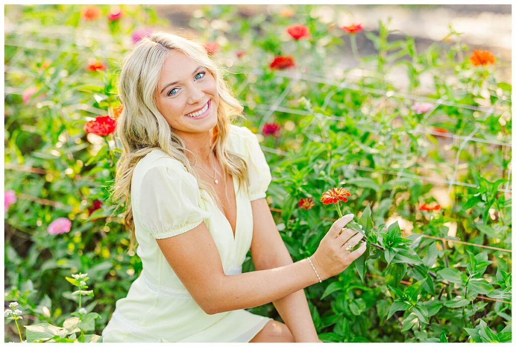 senior pictures in a flower field | Richmond senior photographer