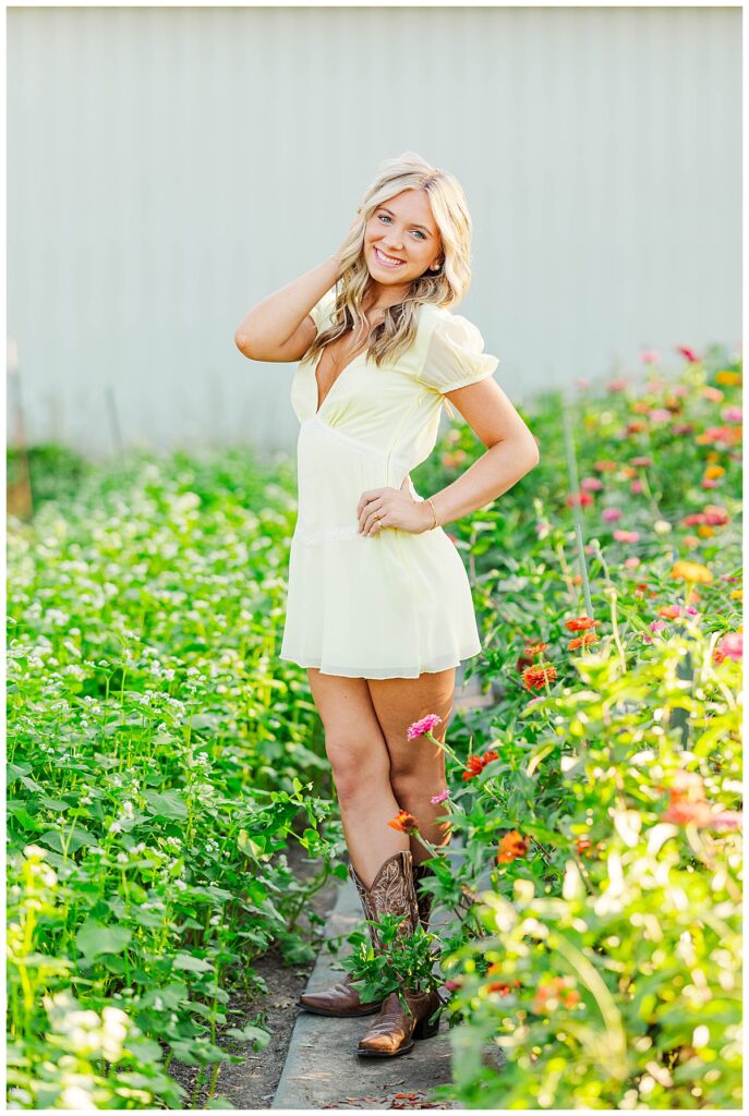 senior pictures in a flower field | Richmond senior photographer