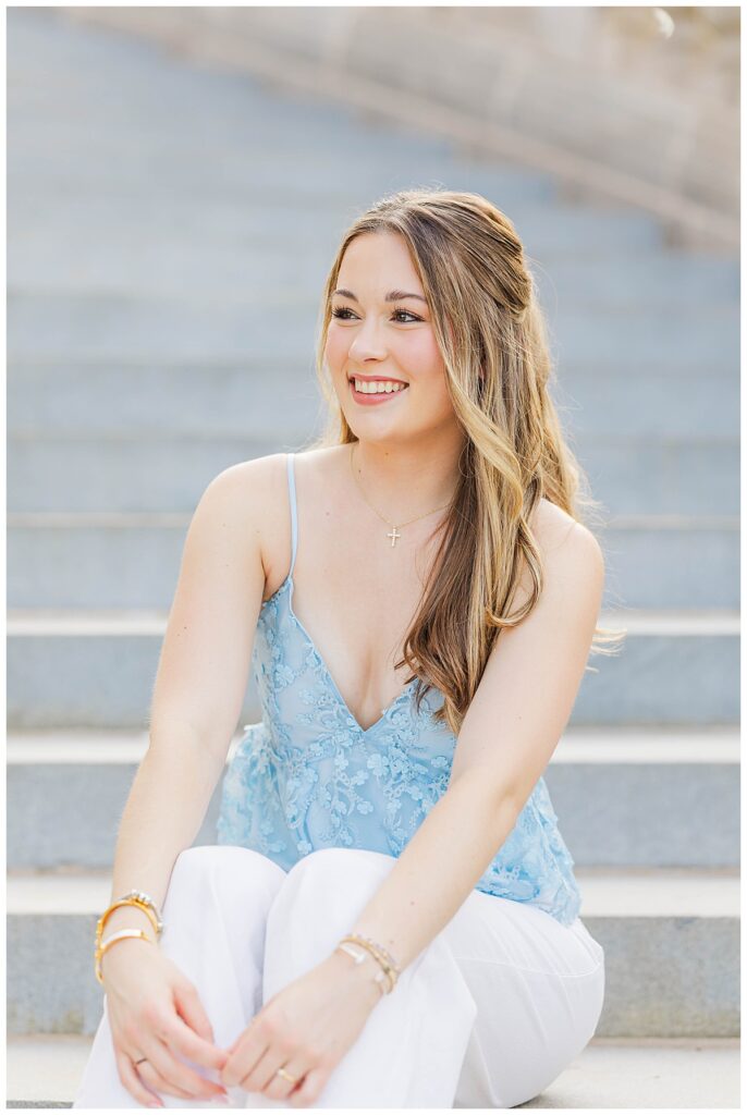 senior pictures in Richmond at The Carillon 