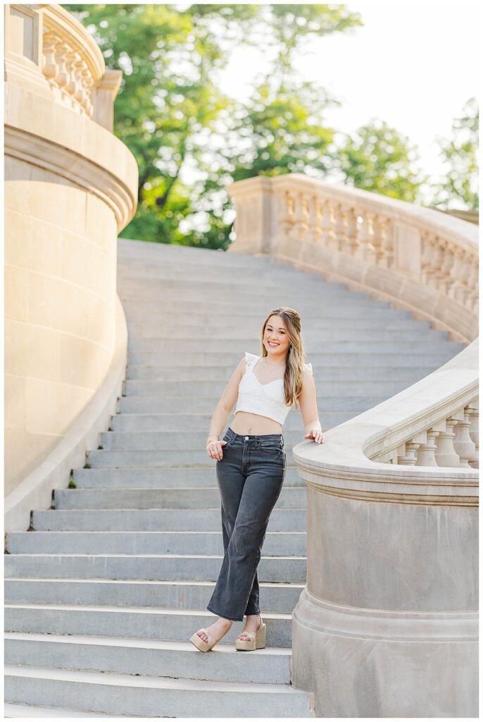 senior pictures in Richmond at The Carillon 