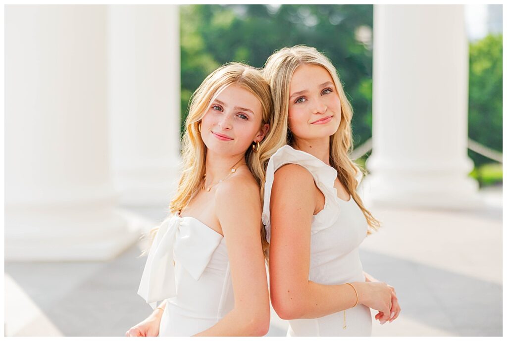 senior photos at the Virginia State Capitol in Richmond