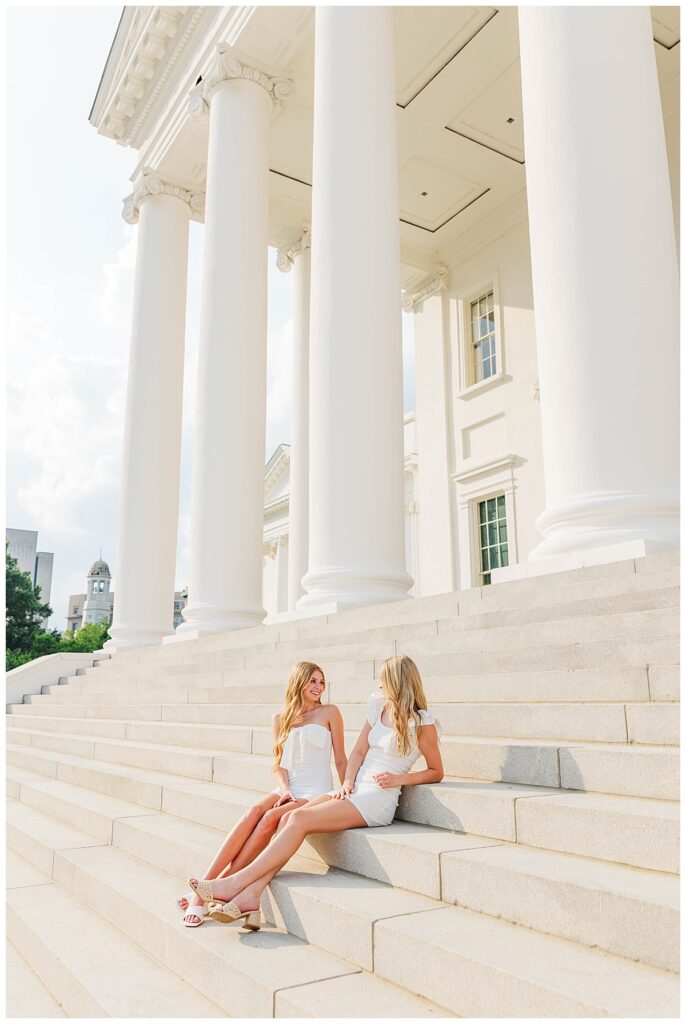 senior photos at the Virginia State Capitol in Richmond