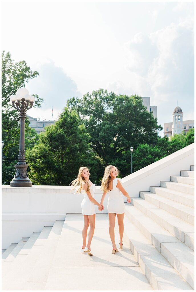 senior photos at the Virginia State Capitol in Richmond