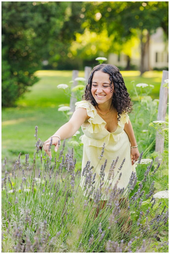 Senior Session at Historic Tuckahoe