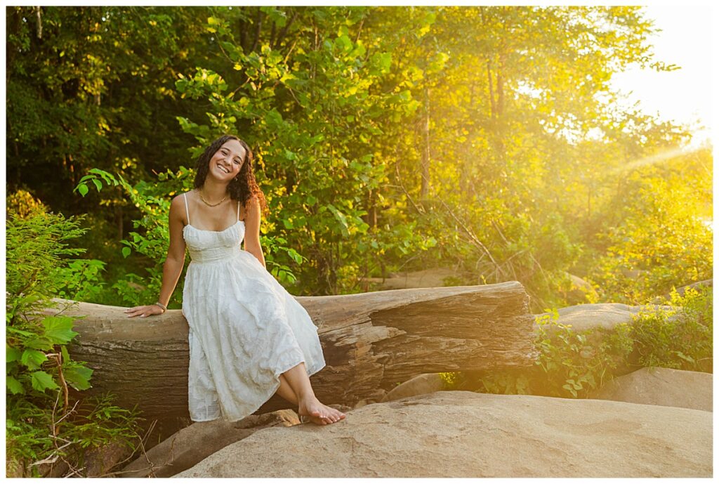 senior pictures at Pony Pasture in Richmond