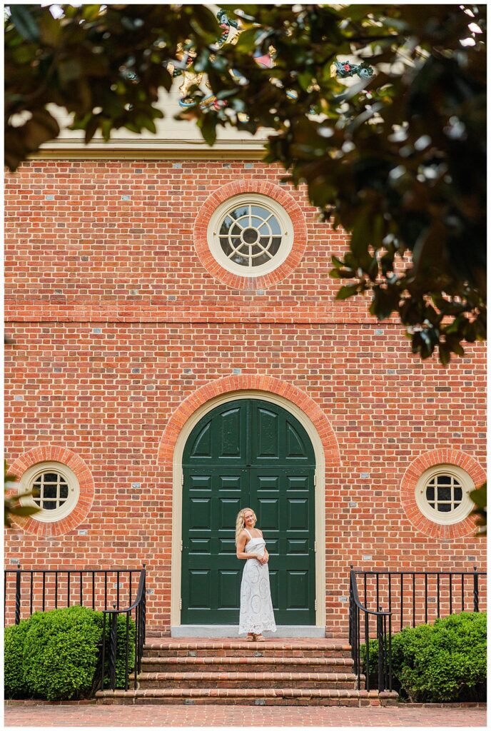 senior photos with golden retriever