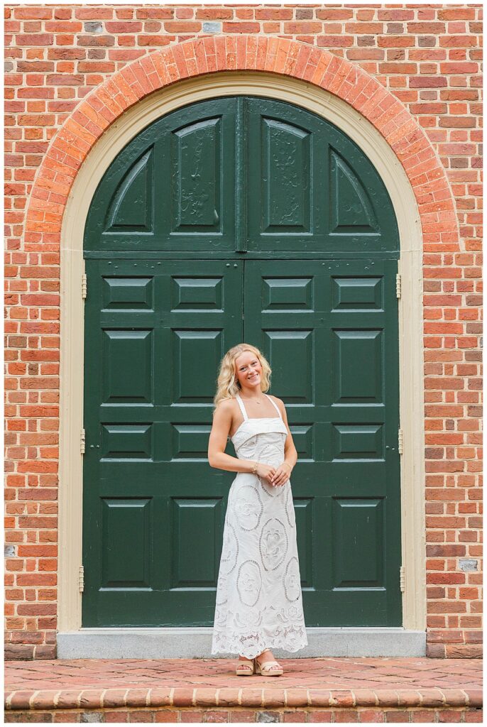 senior photos with golden retriever