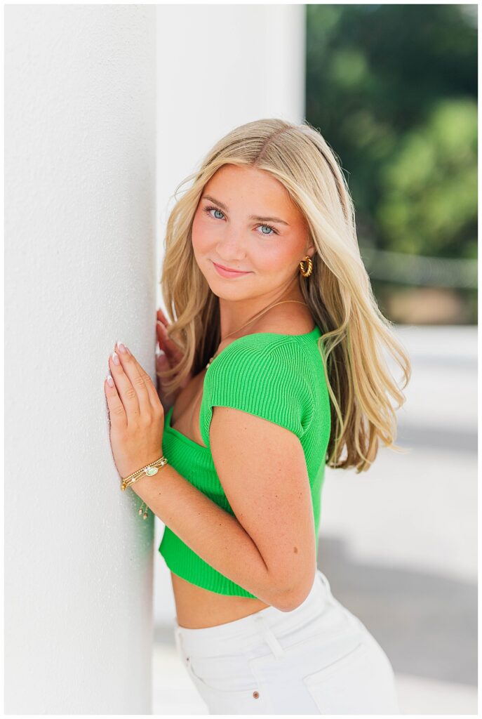 Senior photos at the Capitol Building of Virginia