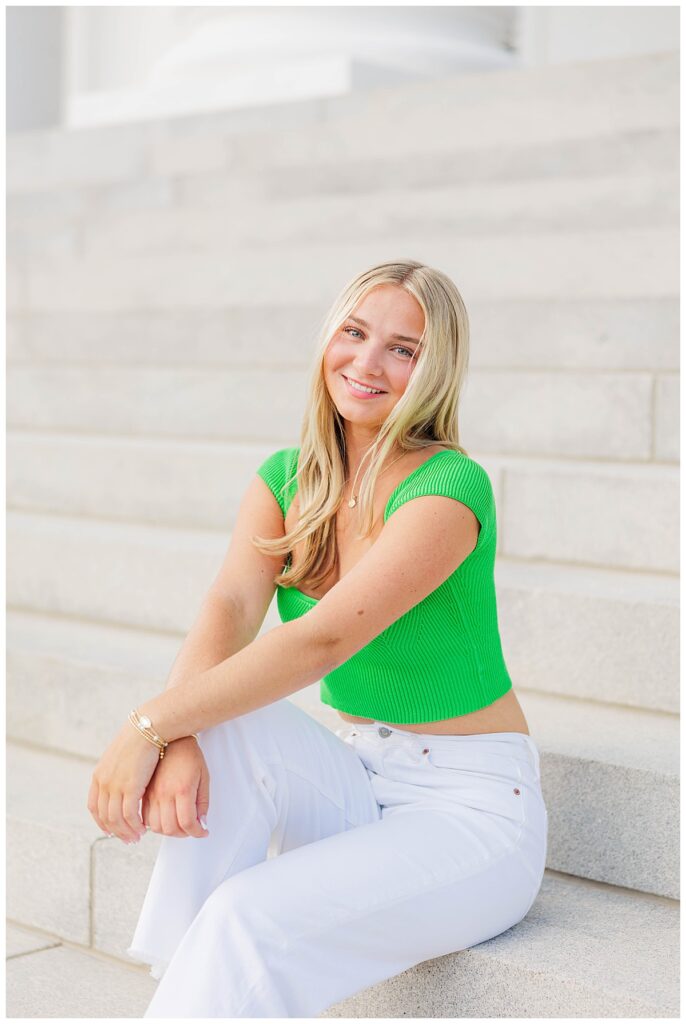 Senior photos at the Capitol Building of Virginia