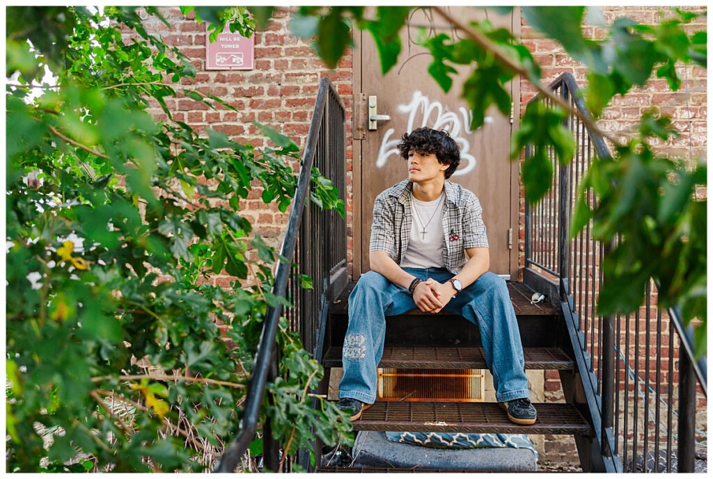 Boy senior photos in Richmond, VA