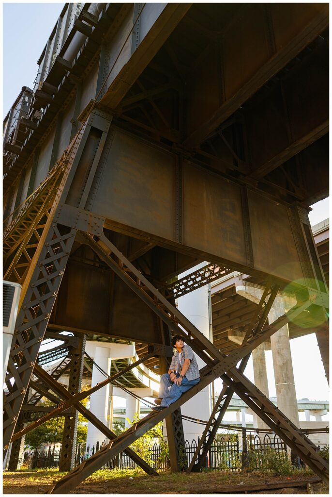 Boy senior photos in Richmond, VA