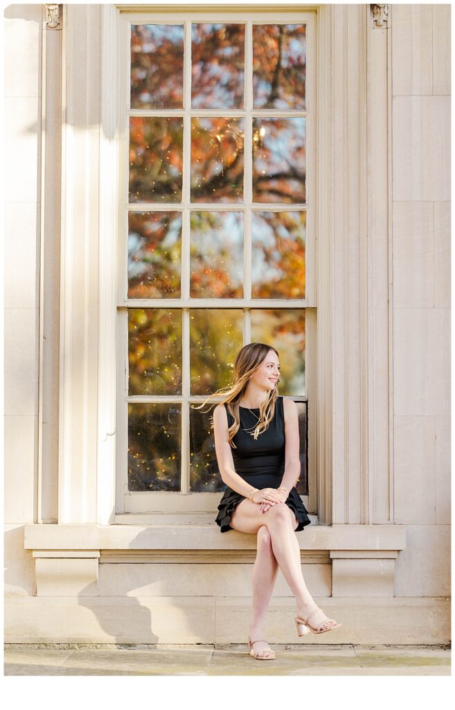 Senior photos at the VMFA
